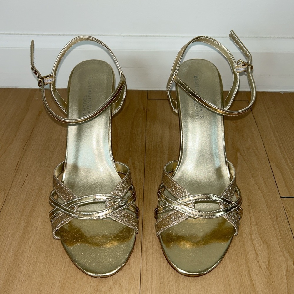 Incredible gold Benjamin Walk strappy heels!